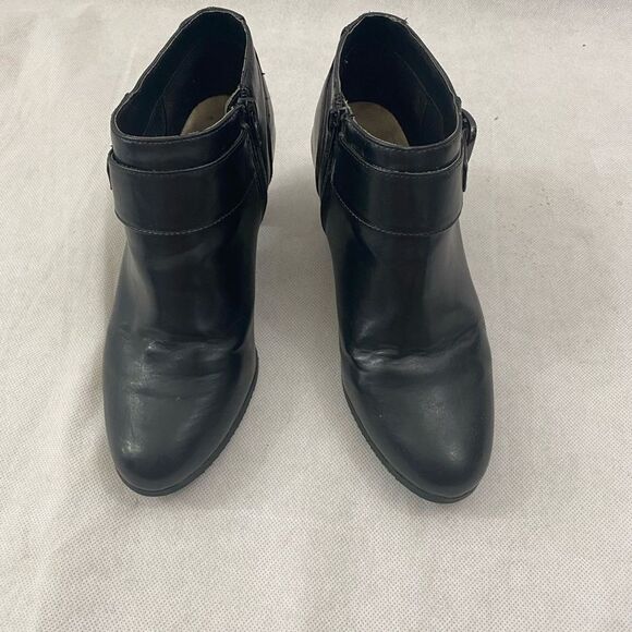 Covington‎ 7.5 black western style ankle boots zip up - Picture 5 of 9